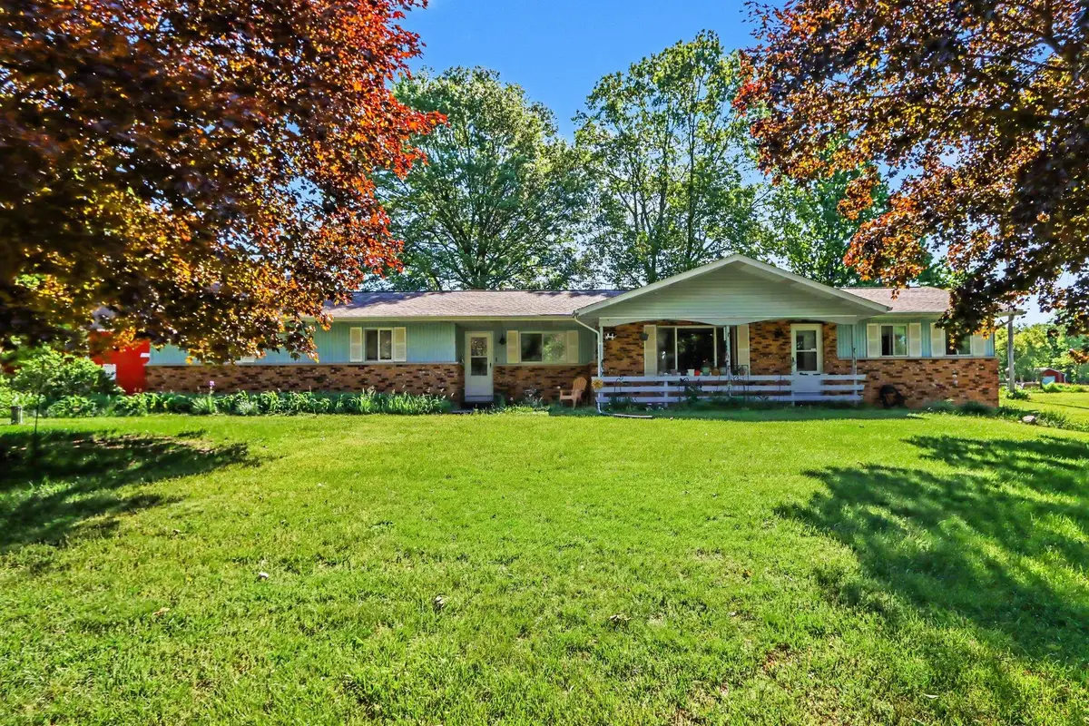 9880 N 16th Street, Plainwell, MI 49080 - #1