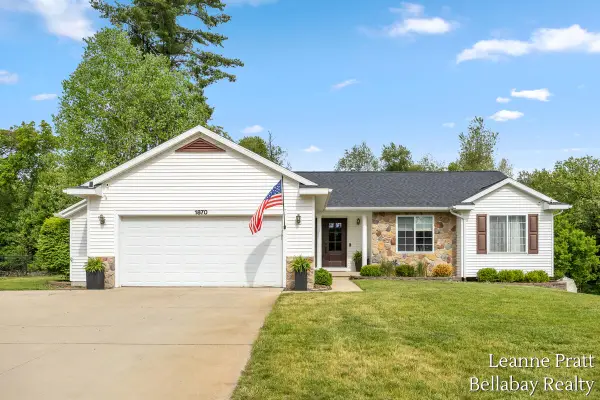 1870 Pineridge Drive, Hastings, MI 49058