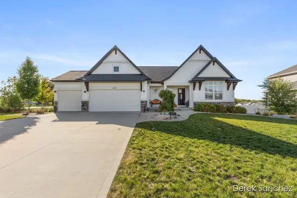 3221 Rocaway Drive, Hudsonville, MI 49426