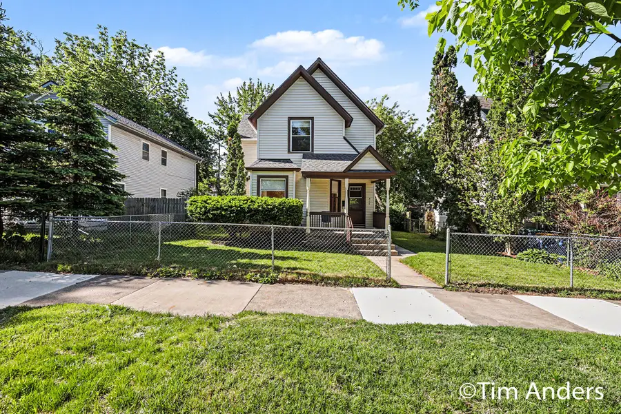 816 Innes Street NE, Grand Rapids, MI 49503 - #2