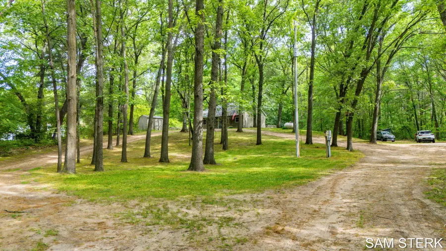3067 134th Avenue, Hopkins, MI 49328 - #3