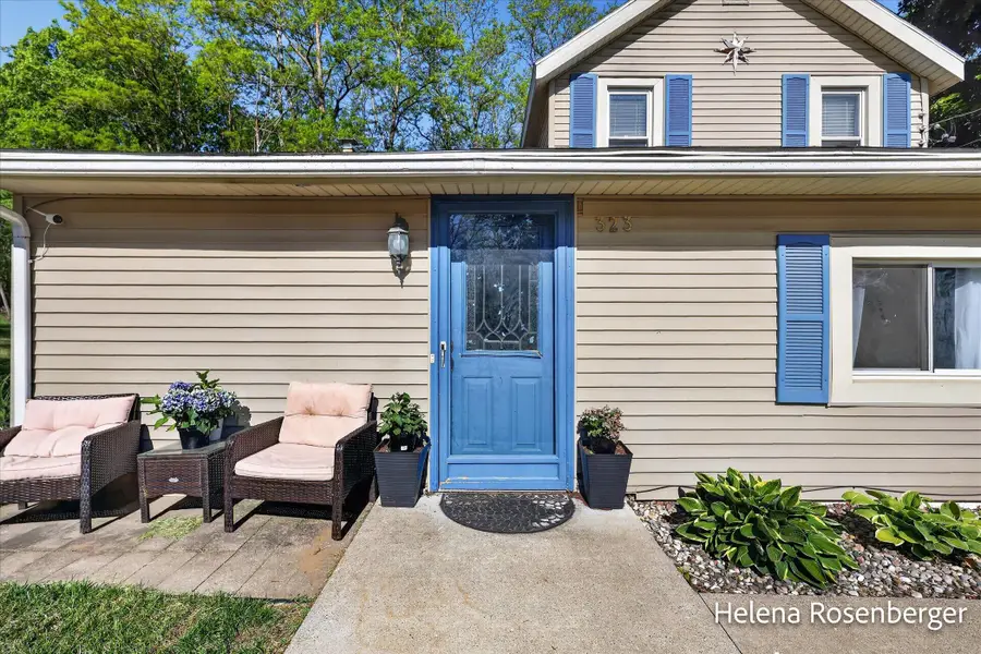 323 N Mills Street, Greenville, MI 48838 - #2