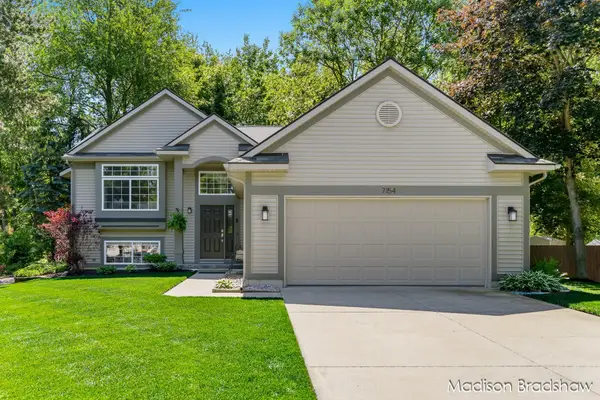 7154 Timbercreek Drive, Allendale, MI 49401