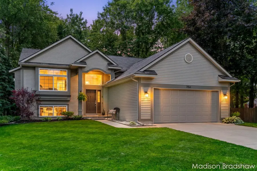 7154 Timbercreek Drive, Allendale, MI 49401 - #2