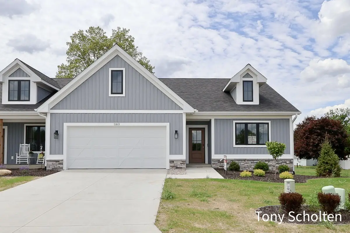 5127 Blendon Meadow Circle Unit: 25, Hudsonville, MI 49426 - #1