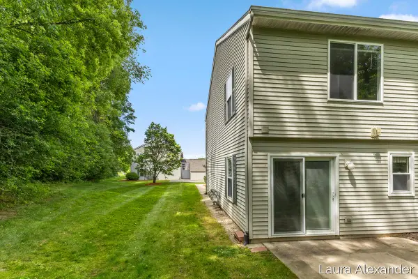 8507 Courtland Drive NE Building: 1 Unit: 4, Rockford, MI 49341