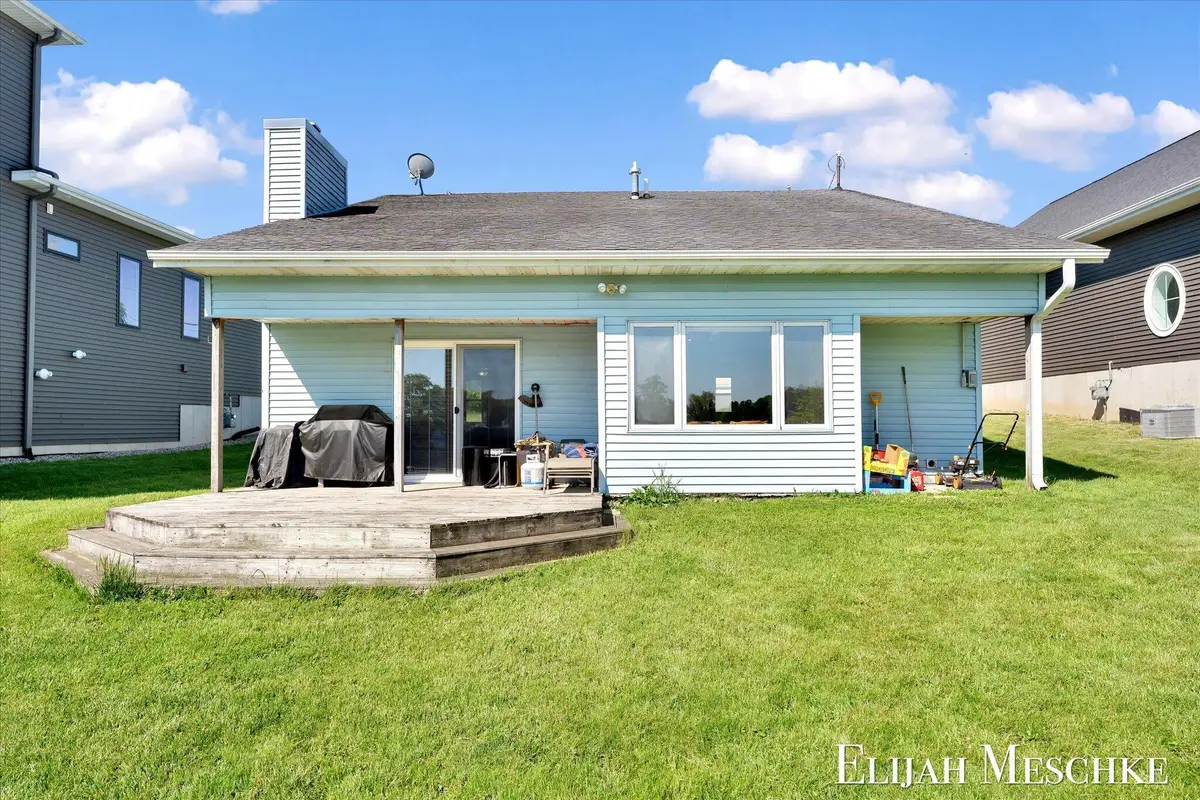 10207 Poplar Drive NE, Rockford, MI 49341 - #1