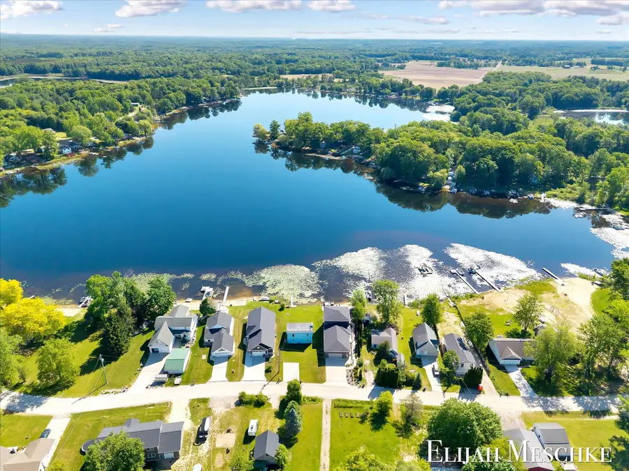 10207 Poplar Drive NE, Rockford, MI 49341 - #2