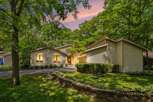 2111 Northridge Drive NE, GrandRapids, MI 49525