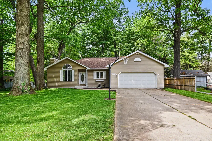 14275 Shiawassee Drive, Grand Haven, MI 49417 - #2