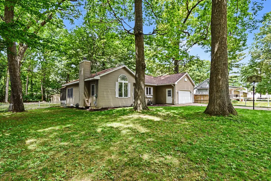 14275 Shiawassee Drive, Grand Haven, MI 49417 - #3