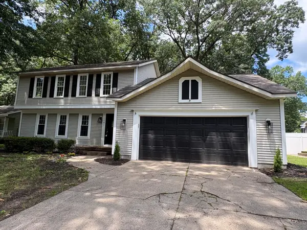 1781 Pinnacle Drive SW, Wyoming, MI 49519