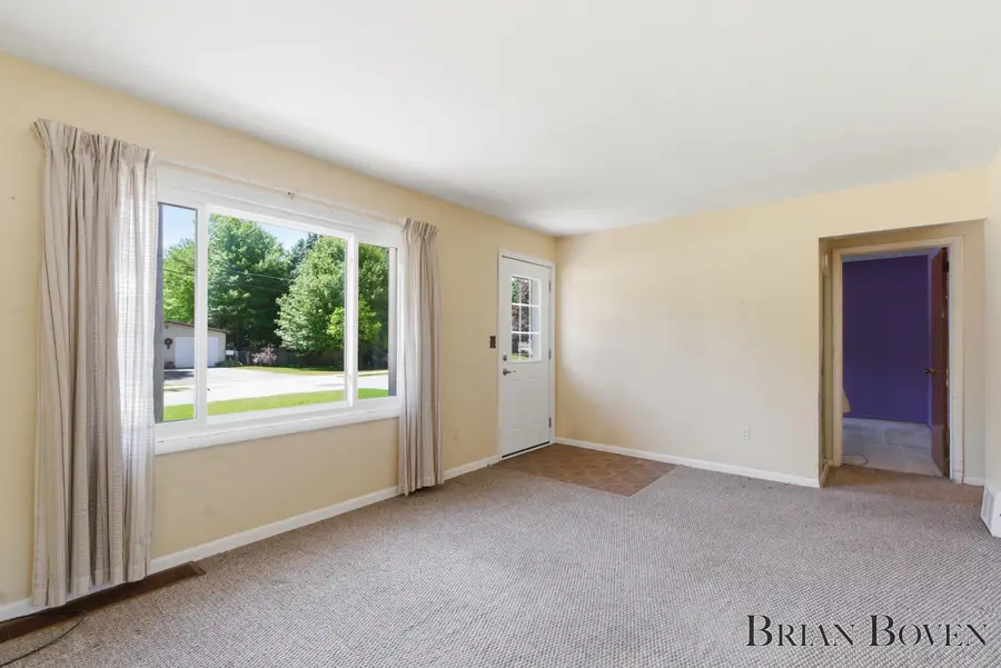 197 Carrie Street, Sparta, MI 49345 - #2