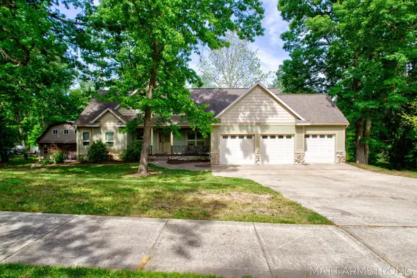 2135 Hilltop View Drive, Dorr, MI 49323