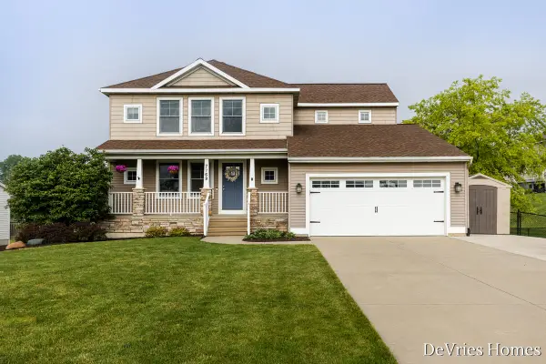 7769 Berrybrook Court SE, ByronCenter, MI 49315