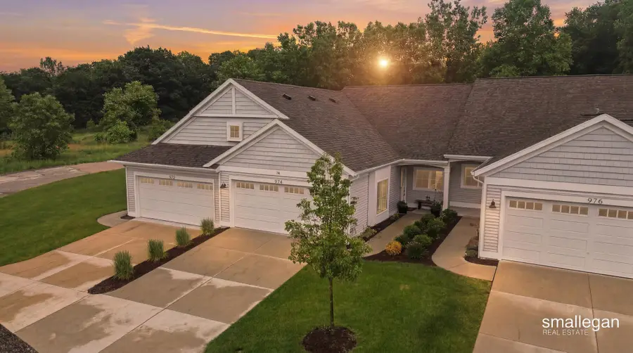 974 Castlebay Way, Hudsonville, MI 49426 - #2