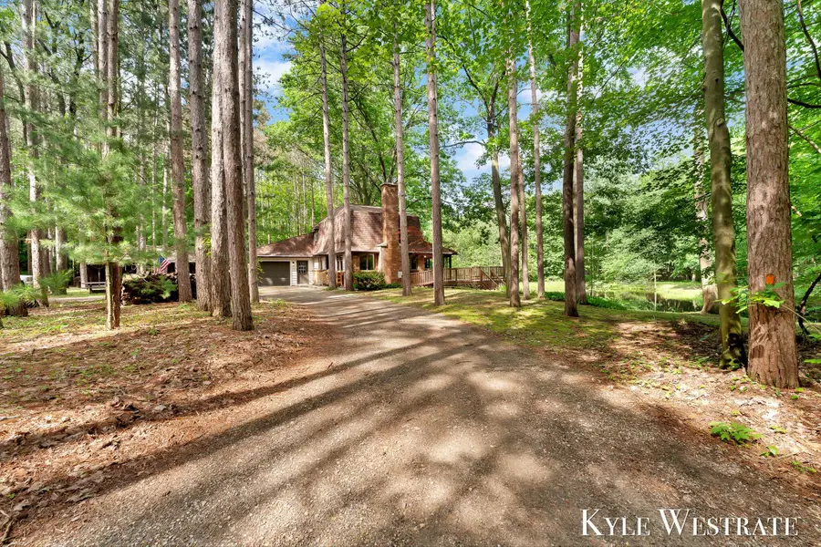 15594 Ritchie Avenue NE, Nelson, MI 49319 - #3
