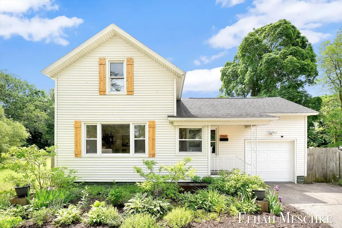 313 Washington Avenue, Muskegon, MI 49441 - #1