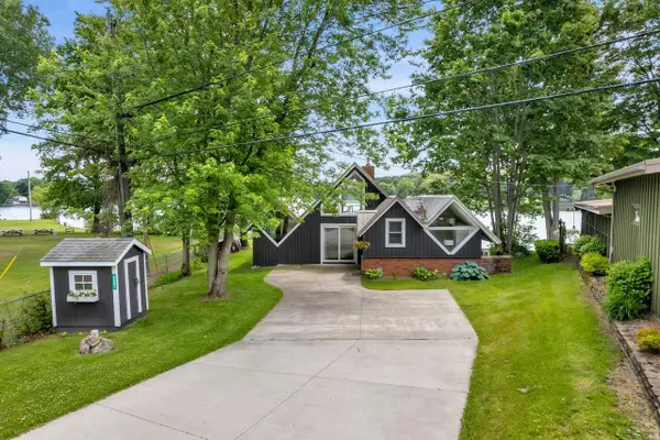 6501 Schmeid Road, Lakeview, MI 48850
