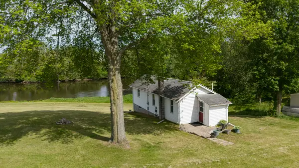 810 S Constantine Street, ThreeRivers, MI 49093