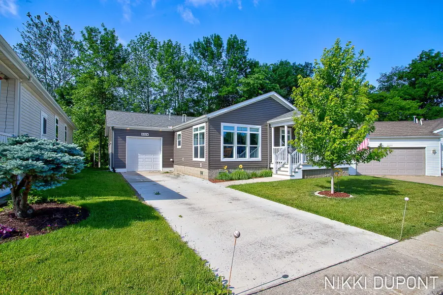 5254 W Scenic Turn Lane, Holland, MI 49423 - #2