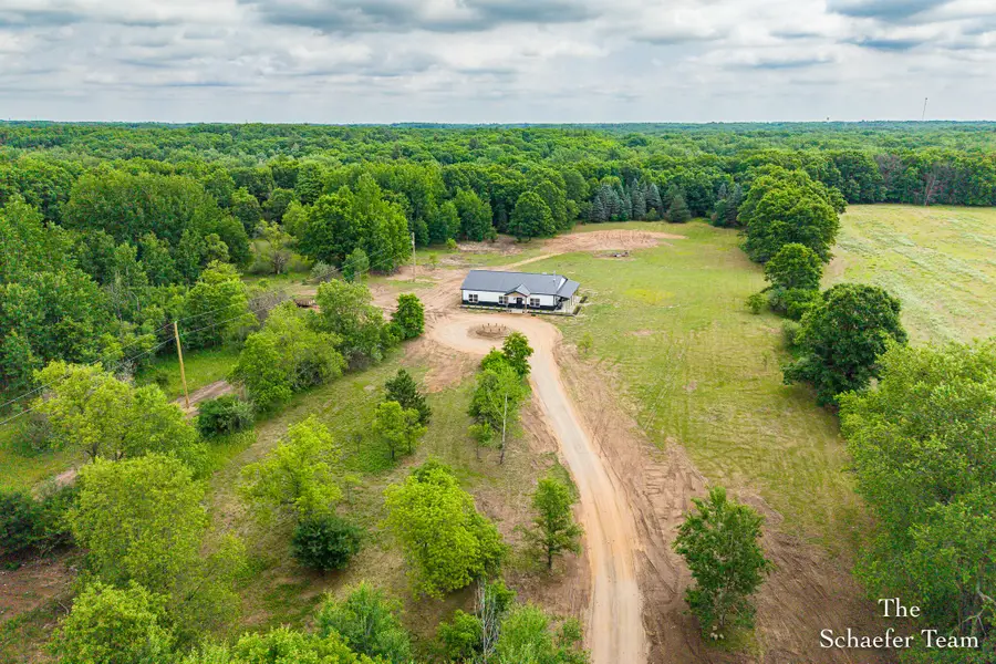 5227 S Johnson Road, Greenville, MI 48838 - #3
