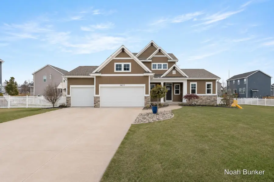 3857 Winsome Drive, Hudsonville, MI 49426 - #2