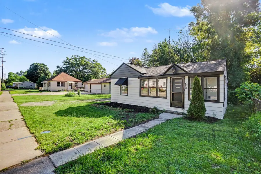 2484 Lincoln Street, Muskegon, MI 49441 - #2