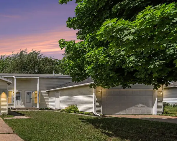 423 Pine Place Street SE, GrandRapids, MI 49548