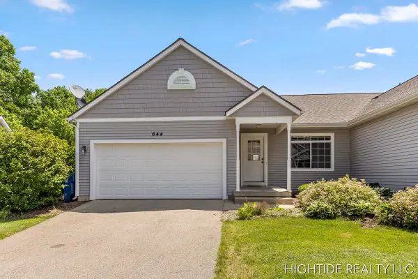 644 Wren Court, Middleville, MI 49333