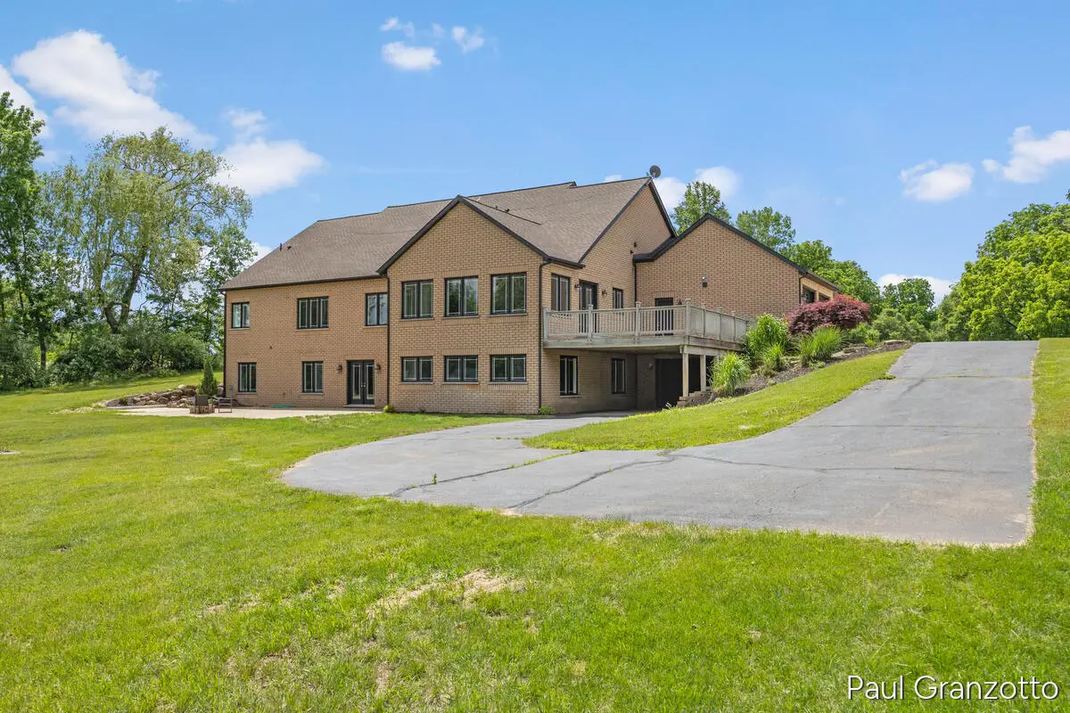 5578 Blackberry Bluff Court SE, Kentwood, MI Yes - #1