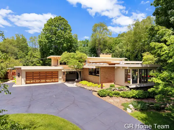 410 W South Street, Greenville, MI 48838