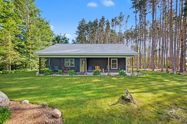 22032 Pine Valley Drive, Tustin, MI 49688