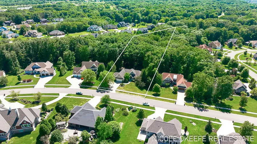566 Stonehenge Drive SW, Grandville, MI 49418 - #3