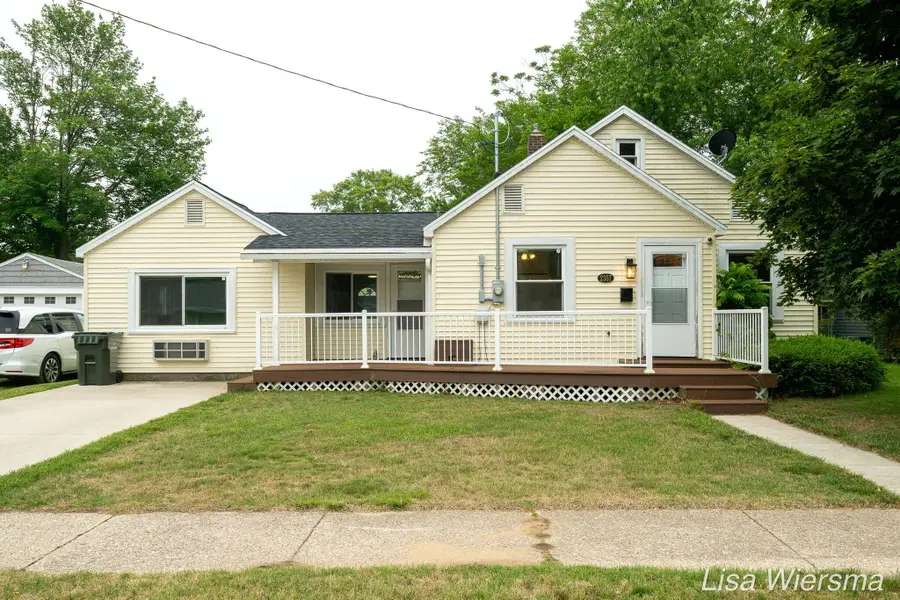 2357 Crozier Avenue, Muskegon, MI 49441 - #2