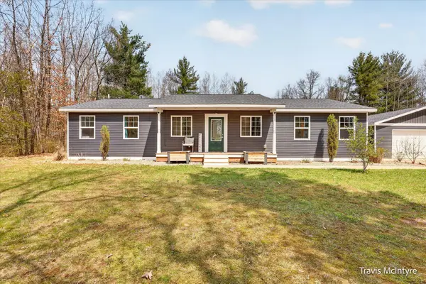 20392 Gates Road, HowardCity, MI 49329
