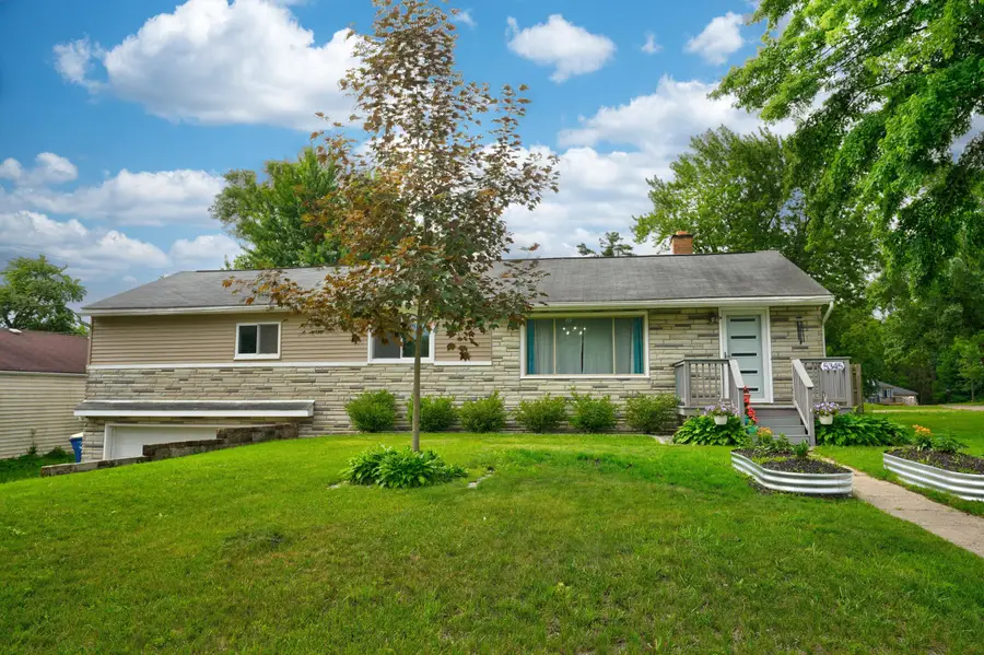 5345 Clinton River Drive, Waterford, MI 48327 - #3