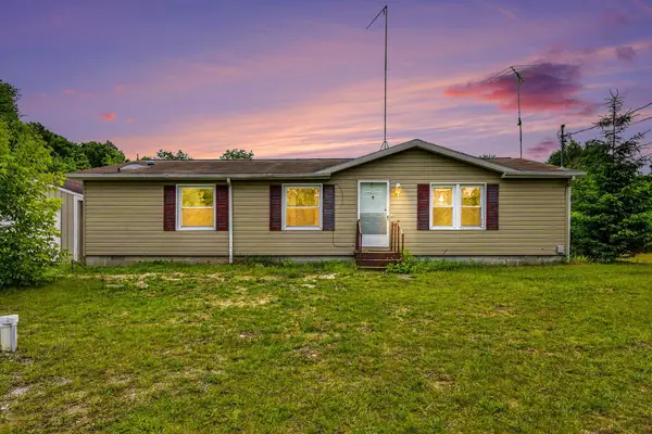 11644 E Hillis Road, Riverdale, MI 48877