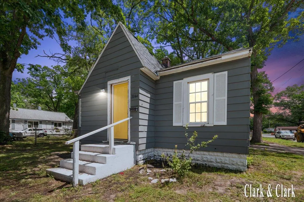 2044 Wood Street, Muskegon, MI 49444 - #1