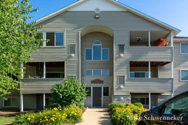 8496 Jasonville Court SE Building: C Unit: 102, Caledonia, MI 49316