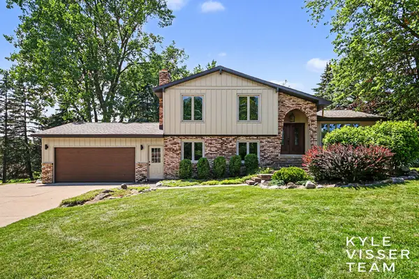 3305 Olderidge Drive NE, GrandRapids, MI 49525