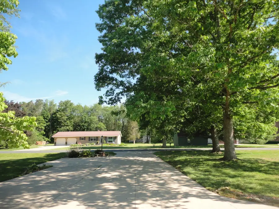 8711 Riverbend Drive, Geneva, MI 49090 - #3
