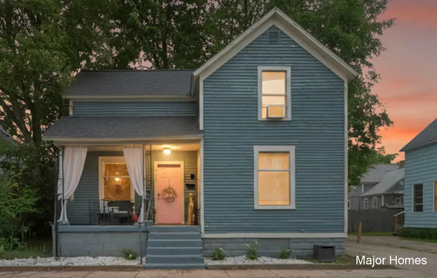 323 Robey Place SE, Grand Rapids, MI 49506 - #2
