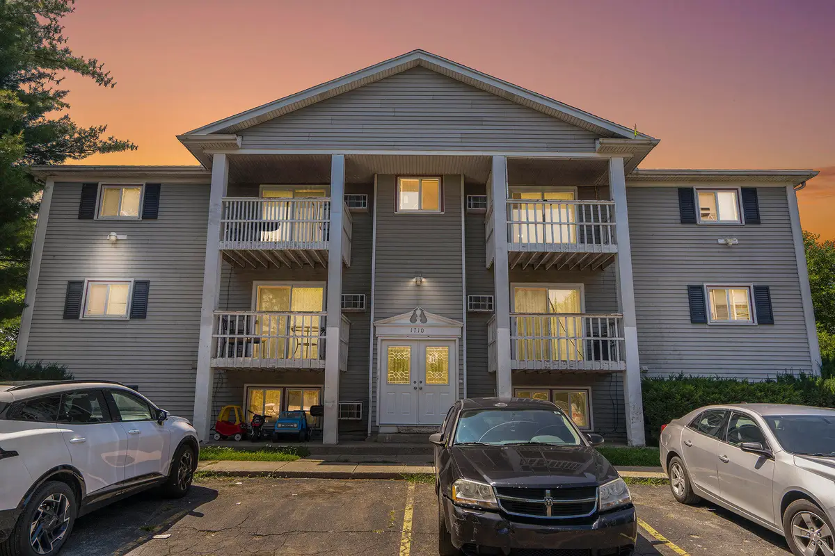 1710 E G Avenue, Kalamazoo, MI 49004 - #1