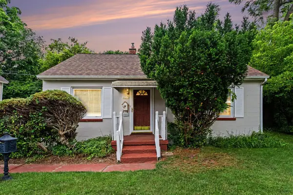 429 Coldbrook Street NE, GrandRapids, MI 49503