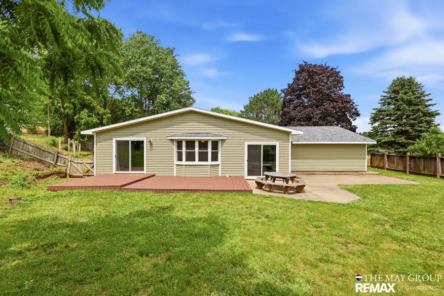 826 Morningside Court, Lake Odessa, MI 48849 - #2