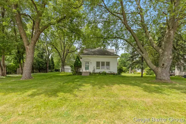 443 East Street, Coopersville, MI 49404