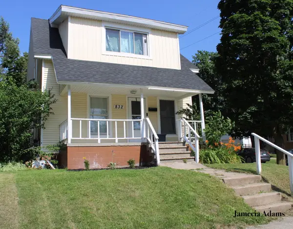 832 College Avenue NE, GrandRapids, MI 49503