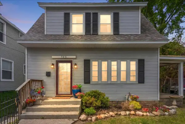 705 Lafayette Avenue NE, GrandRapids, MI 49503