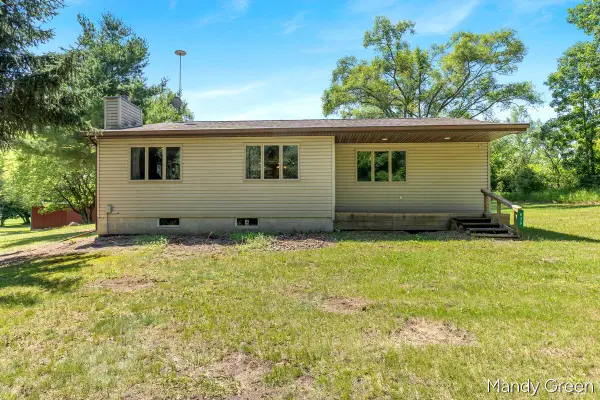 830 S Senator Road, Crystal, MI 48818